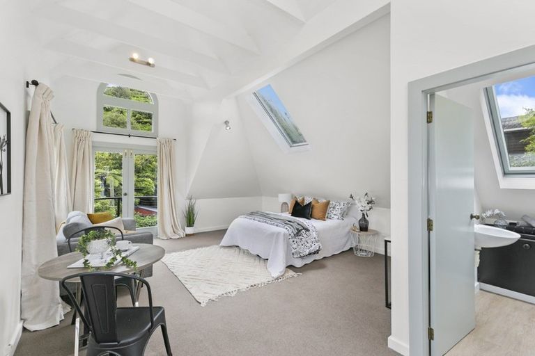 Photo of property in 51 Simla Crescent, Khandallah, Wellington, 6035