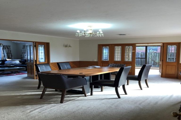 Photo of property in 22 Apsley Drive, Russley, Christchurch, 8042