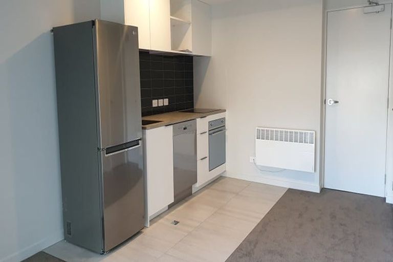 Photo of property in Pinnacle Apartments, W905/160 Victoria Street, Te Aro, Wellington, 6011