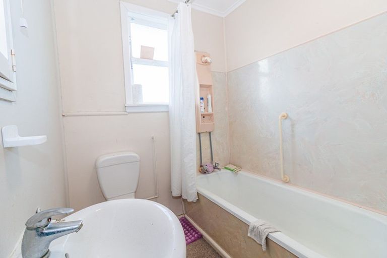 Photo of property in 27 Murch Place, Tawhero, Whanganui, 4500