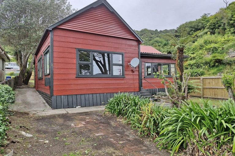 Photo of property in 17 Alexander Terrace, Greymouth, 7805