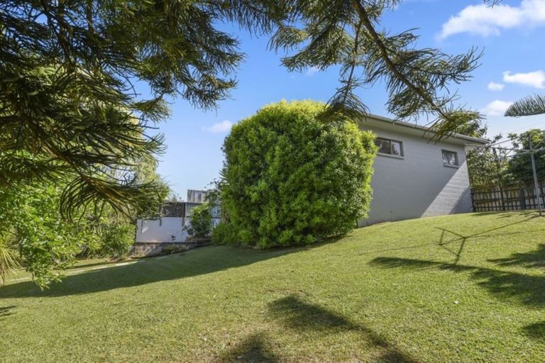 Photo of property in 2/32 Stredwick Drive, Torbay, Auckland, 0630