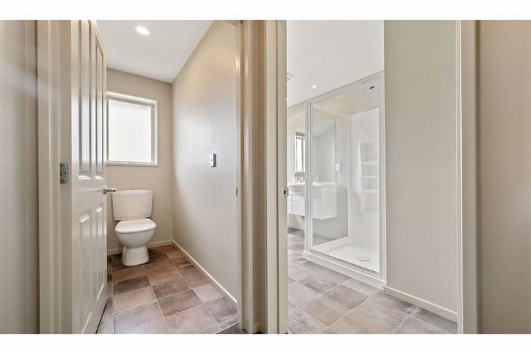 Photo of property in 402a Yaldhurst Road, Russley, Christchurch, 8042