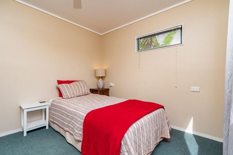 Photo of property in 1 Ferry Road, Waipu, 0510