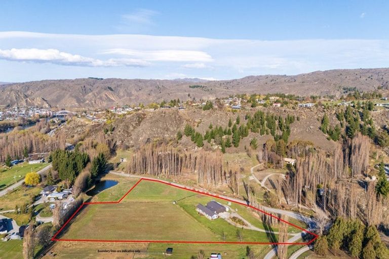 Photo of property in 4 Padgets Lane, Earnscleugh, Alexandra, 9391