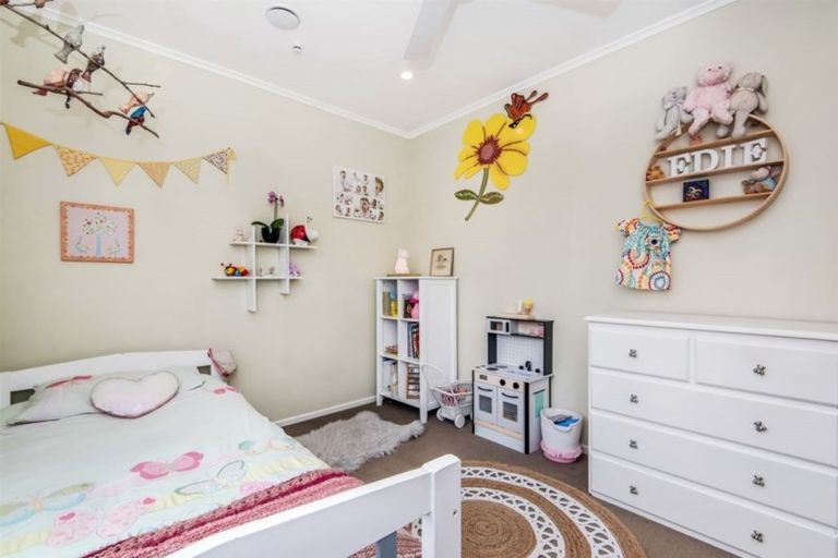 Photo of property in 81 Verbena Road, Birkdale, Auckland, 0626