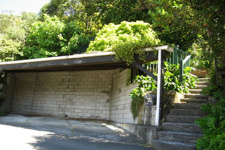 Photo of property in 70 Nicholson Road, Khandallah, Wellington, 6035