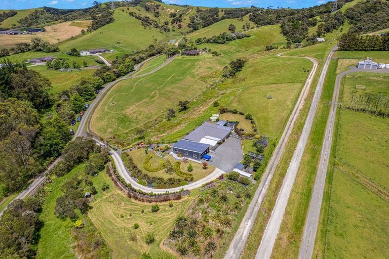 Photo of property in 306a Inland Road, Helensville, 0875