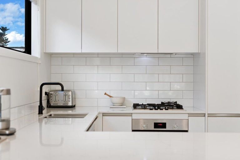 Photo of property in 1 Bellamore Street, Lake Hayes, Queenstown, 9304