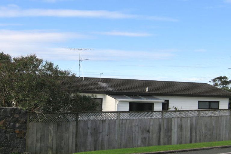 Photo of property in 2/16 Piccadilly Circus, Snells Beach, 0920