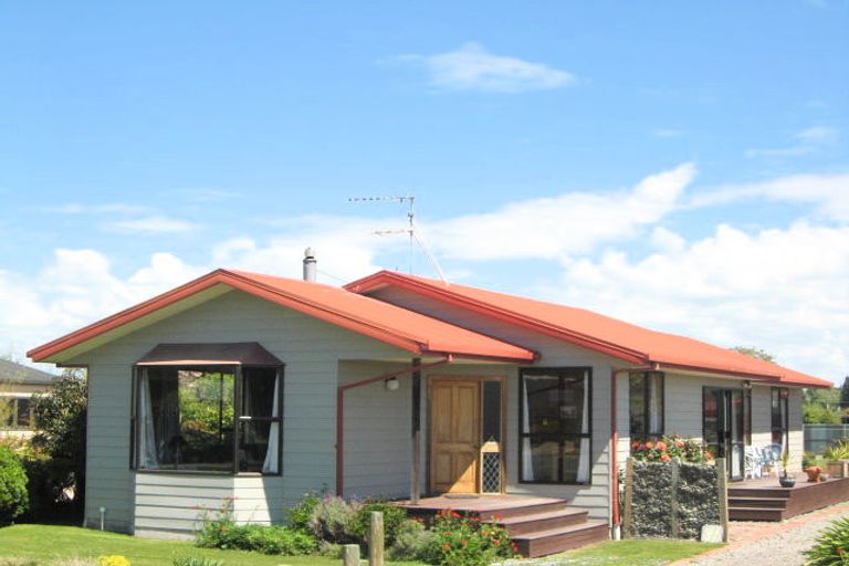 Photo of property in 71 Park Terrace, Waikuku Beach, 7473