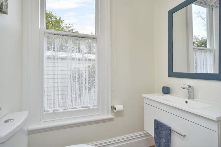 Photo of property in 11 Locarno Street, Opawa, Christchurch, 8023