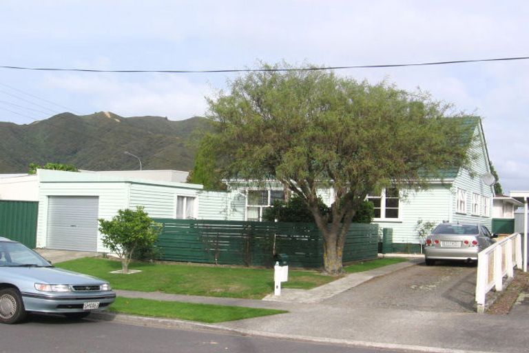 Photo of property in 8 Brown Grove, Fairfield, Lower Hutt, 5011