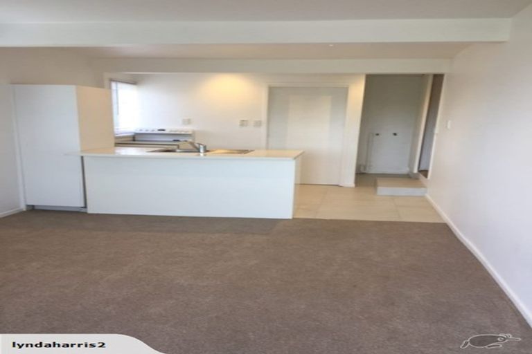 Photo of property in 30b Seaview Road, Otumoetai, Tauranga, 3110