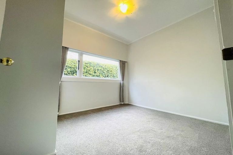 Photo of property in 1/22 Northumberland Avenue, Belmont, Auckland, 0622