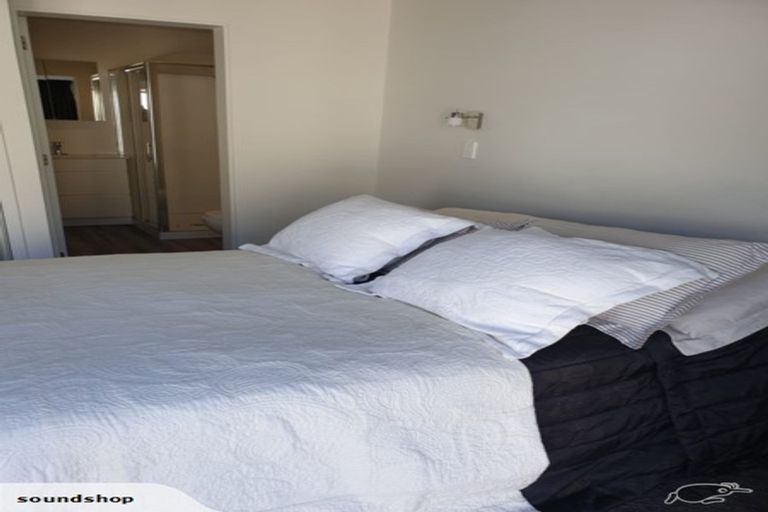 Photo of property in 14c Glenmore Street, Thorndon, Wellington, 6011