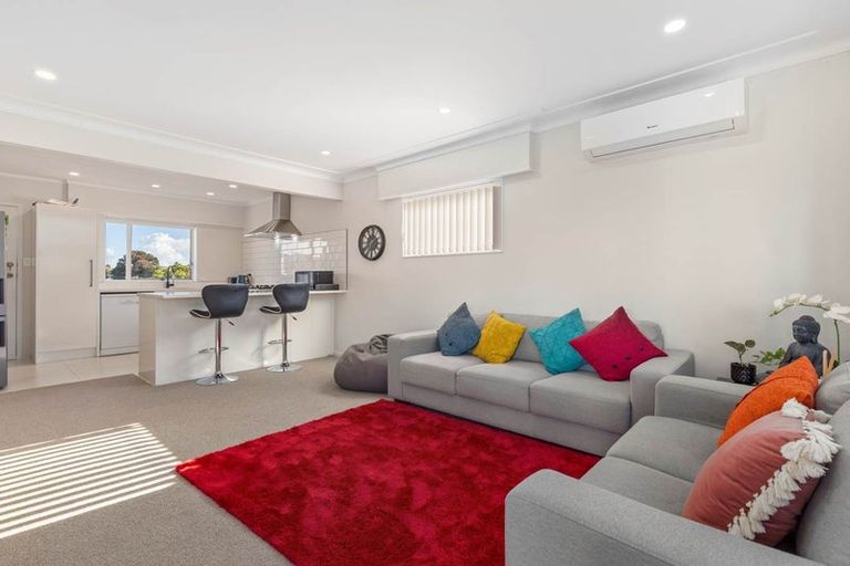 Photo of property in 2/15 Kohiwi Road, Manurewa, Auckland, 2102