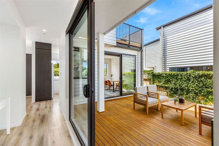 Photo of property in 42 Lockheed Street, Hobsonville, Auckland, 0618