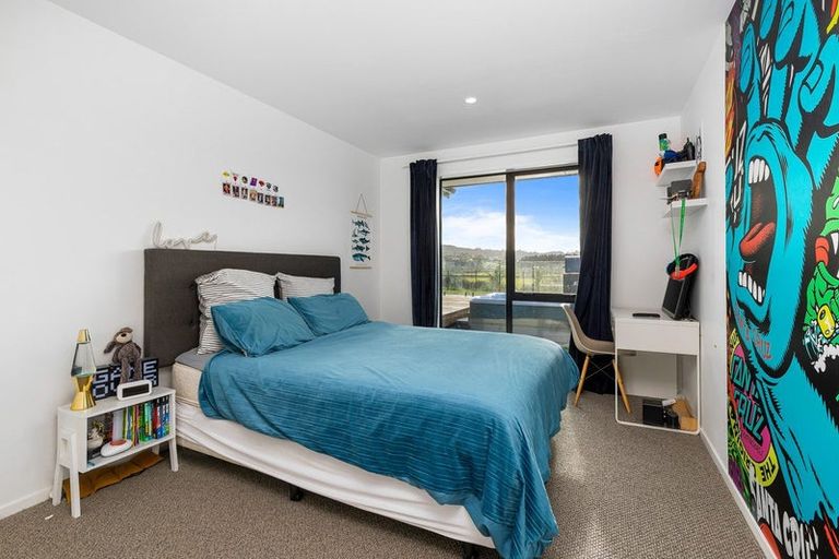 Photo of property in 32 Awatiro Drive, Kaukapakapa, 0871