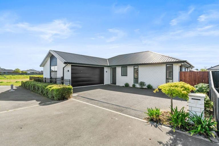 Photo of property in 48 Stationmasters Way, Prebbleton, 7604