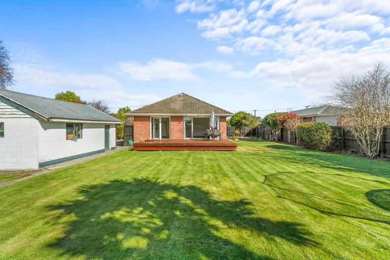 Photo of property in 27 Bourne Crescent, Papanui, Christchurch, 8053