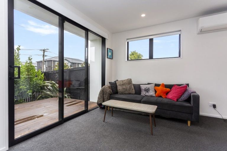 Photo of property in 1/130 Olliviers Road, Phillipstown, Christchurch, 8011