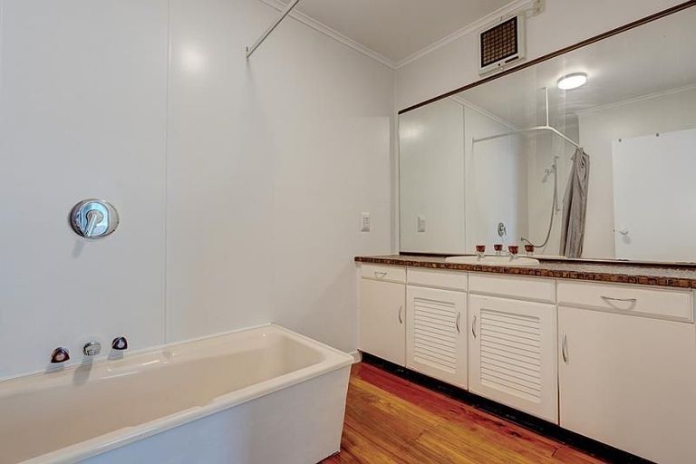 Photo of property in 240 Pipiwai Road, Ngararatunua, Whangarei, 0176