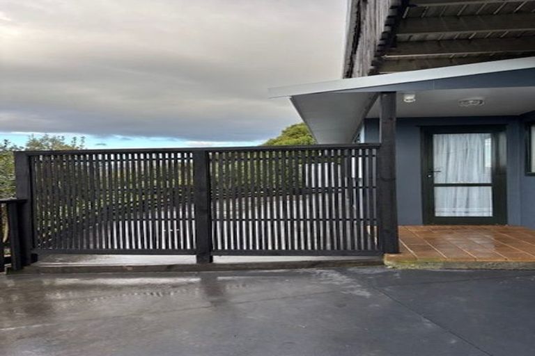 Photo of property in 19 Makora Grove, Paremata, Porirua, 5024