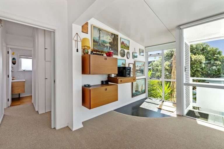 Photo of property in 48 Blue Pacific Parade, Riversdale Beach, Masterton, 5872