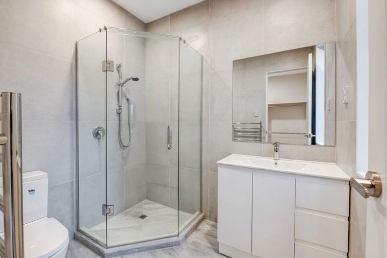 Photo of property in 241 West Hoe Heights, Orewa, 0931