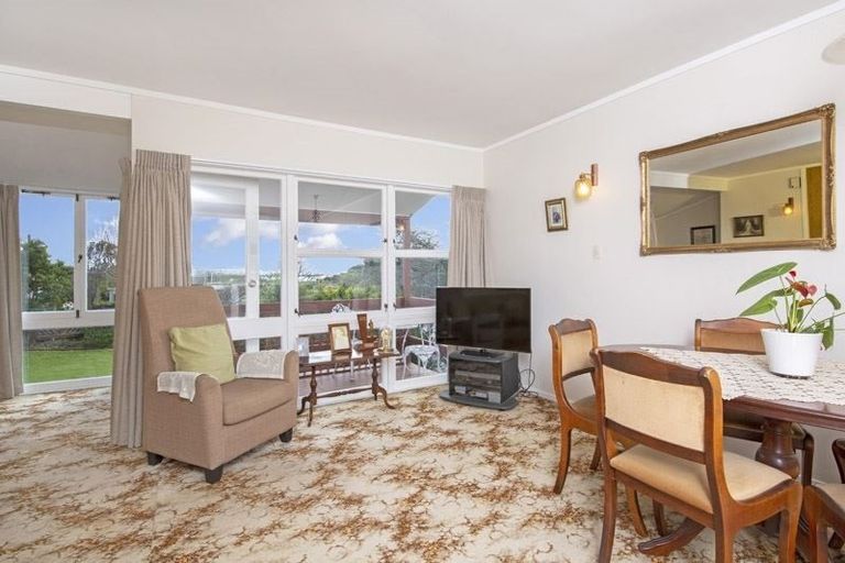 Photo of property in 2a Rachael Place, Farm Cove, Auckland, 2012