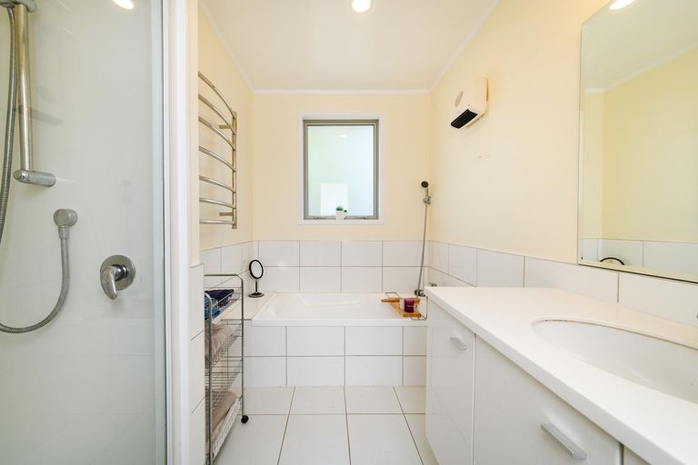 Photo of property in 29 Cavendish Crescent, Awapuni, Palmerston North, 4412