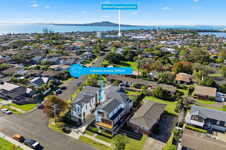 Photo of property in 8a Stanley Avenue, Milford, Auckland, 0620