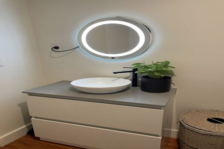 Photo of property in Stadium Garden Flats, 317/107 Thorndon Quay, Pipitea, Wellington, 6011