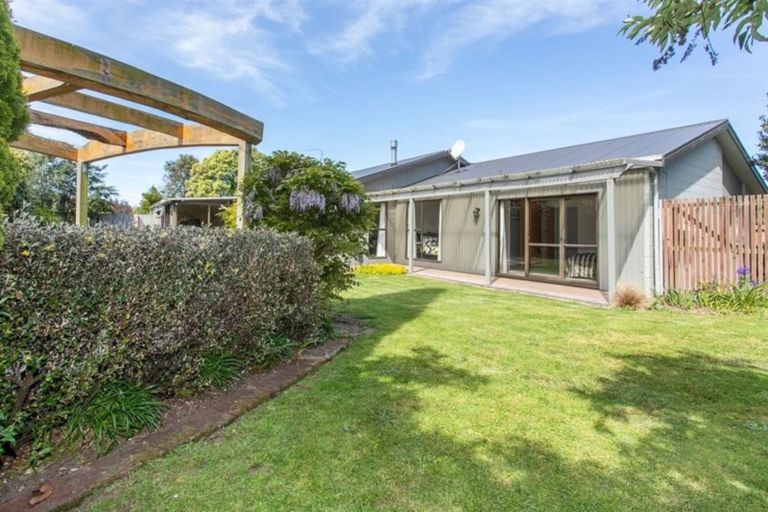 Photo of property in 19 Yellowstone Crescent, Burwood, Christchurch, 8083