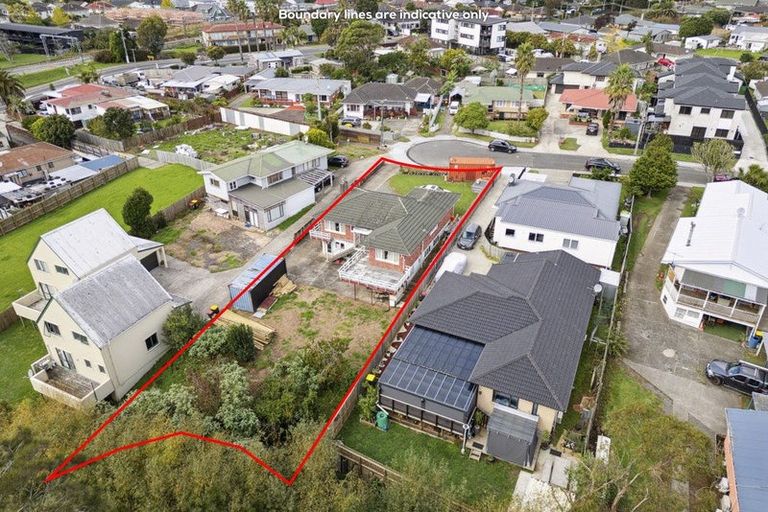 Photo of property in 12 Staines Avenue, Mangere East, Auckland, 2024