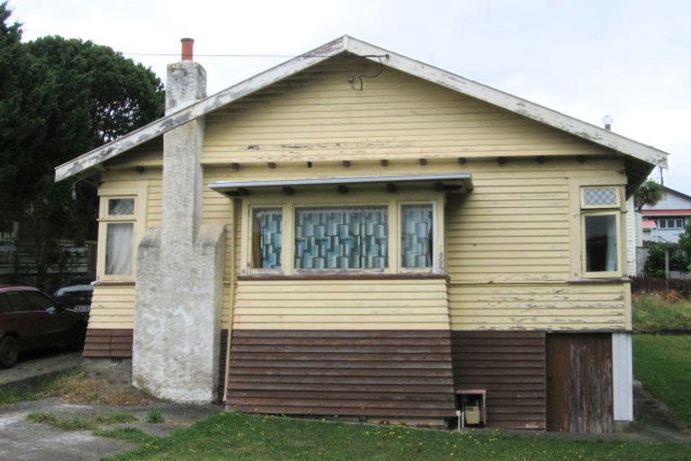 Photo of property in 11a Stirling Street, Berhampore, Wellington, 6023