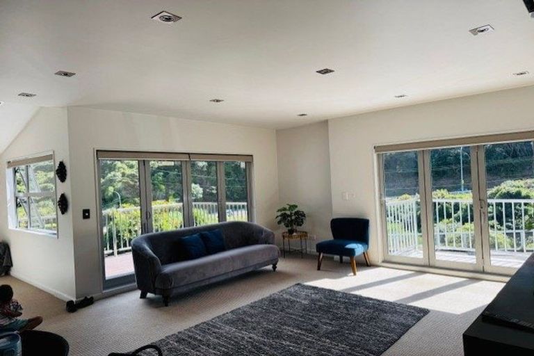 Photo of property in 1/17 Blackbridge Road, Wadestown, Wellington, 6012