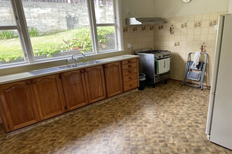 Photo of property in 3 Humber Street, Island Bay, Wellington, 6023