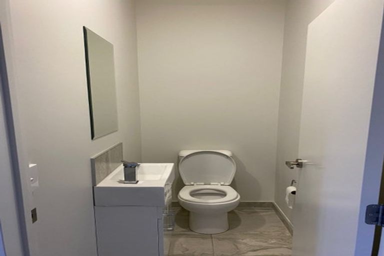 Photo of property in 9 Riroriro Close, Papakura, 2110