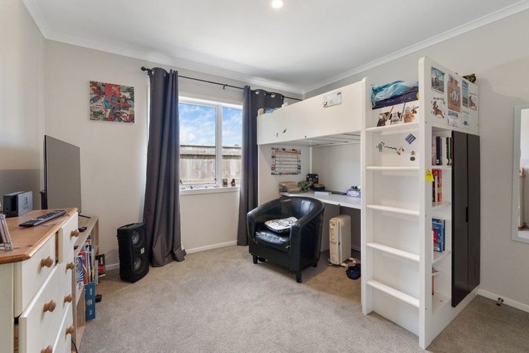 Photo of property in 5 Kingi Te Ahoaho Place, Otaki, 5512