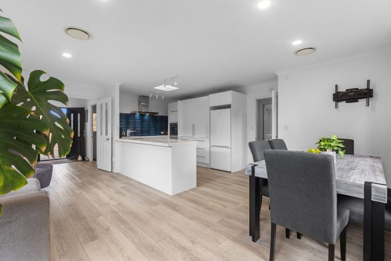 Photo of property in 46 Oriental Parade, Papamoa Beach, Papamoa, 3118