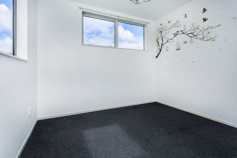 Photo of property in 44a Waverley Avenue, Glenfield, Auckland, 0629