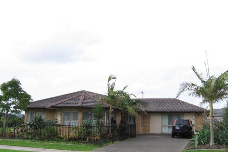 Photo of property in 15 Brittany Drive, Henderson, Auckland, 0612