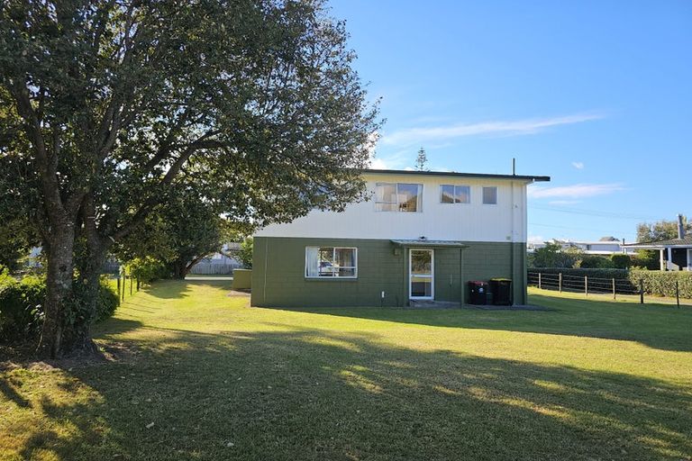 Photo of property in 20 Hardy Place, Cooks Beach, Whitianga, 3591