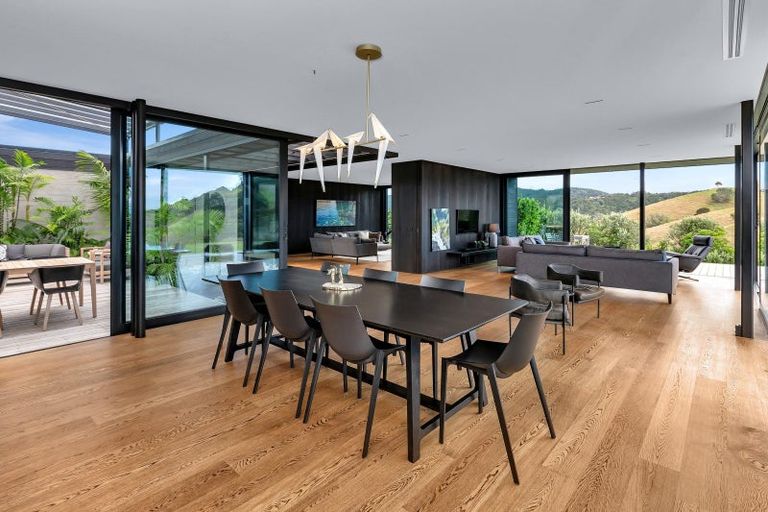 Photo of property in 28 Tangaroa Road, Mangawhai Heads, Mangawhai, 0505