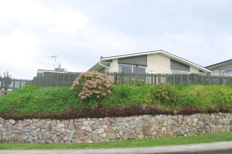 Photo of property in 2b Mana Street, Otumoetai, Tauranga, 3110