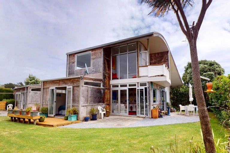 Photo of property in 30 Kent Avenue, Waitarere Beach, Levin, 5510