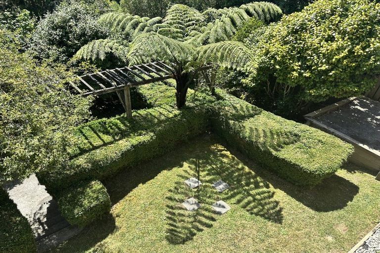 Photo of property in 8 Trelissick Crescent, Ngaio, Wellington, 6035