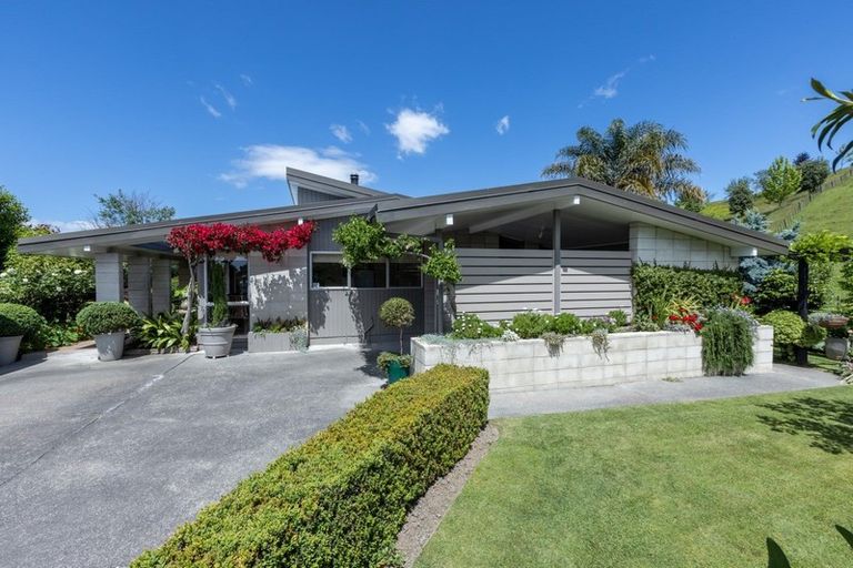 Photo of property in 72 Puketapu Road, Taradale, Napier, 4112